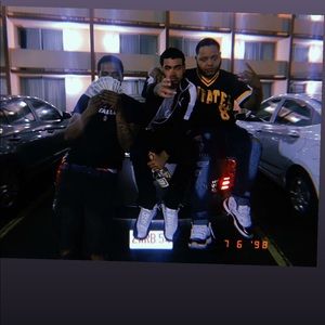 Meet your Posher, Self